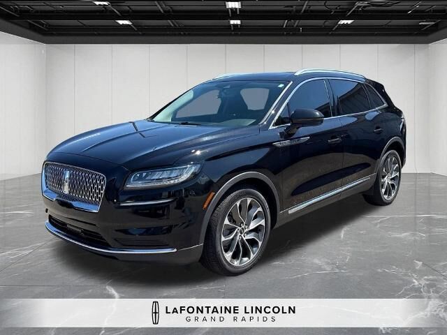 2022 Lincoln Nautilus Reserve — photo 1 of 26