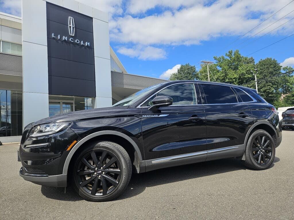 2023 Lincoln Nautilus Reserve — photo 1 of 1