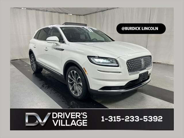 2023 Lincoln Nautilus Reserve — photo 1 of 13