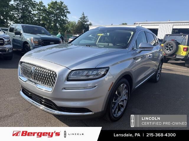 2022 Lincoln Nautilus Reserve
