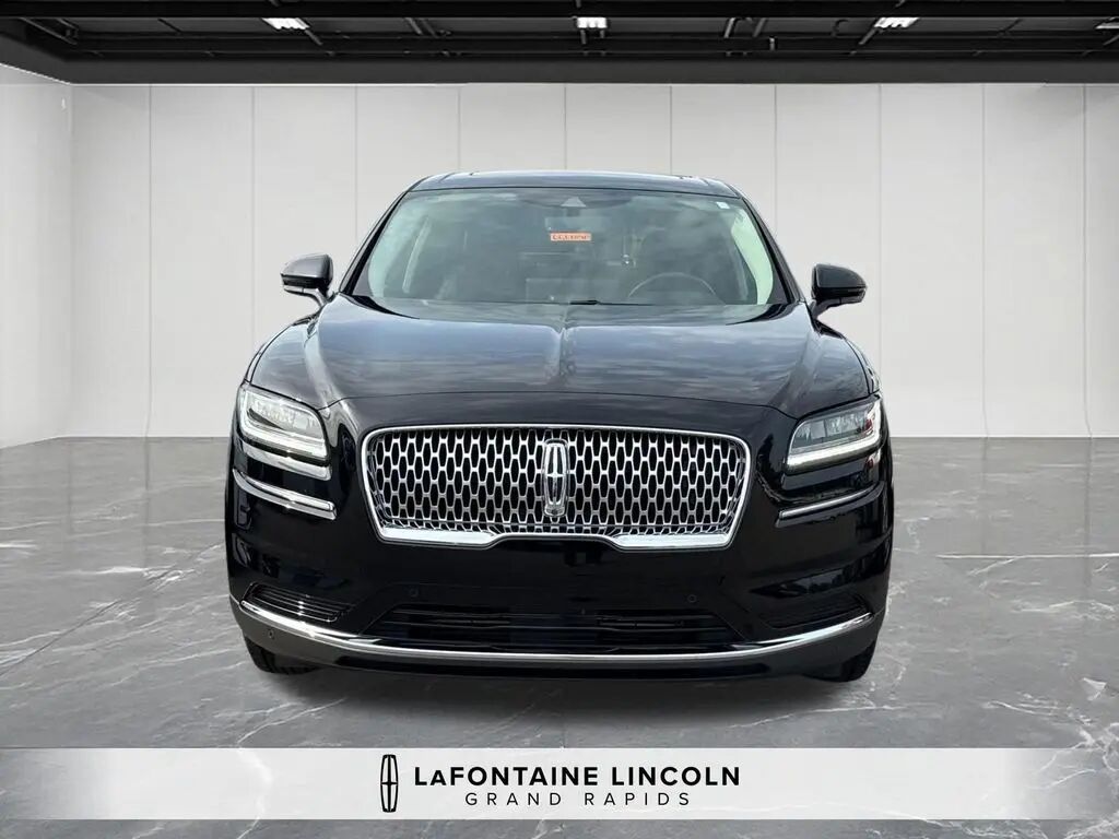 2023 Lincoln Nautilus Reserve — photo 1 of 26