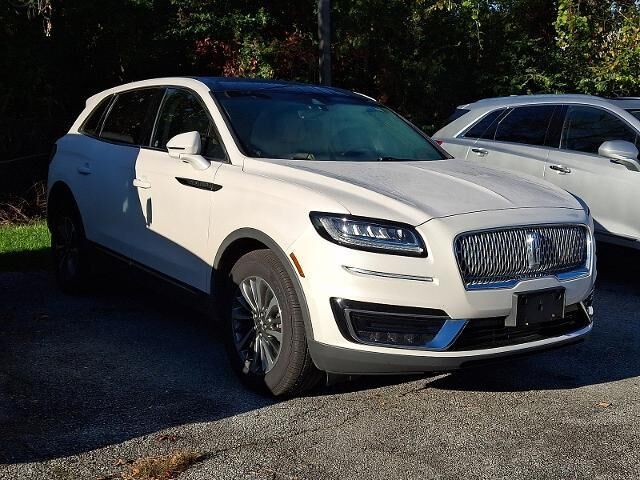 2019 Lincoln Nautilus Select
