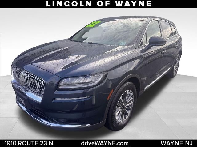 2022 Lincoln Nautilus Reserve — photo 1 of 13