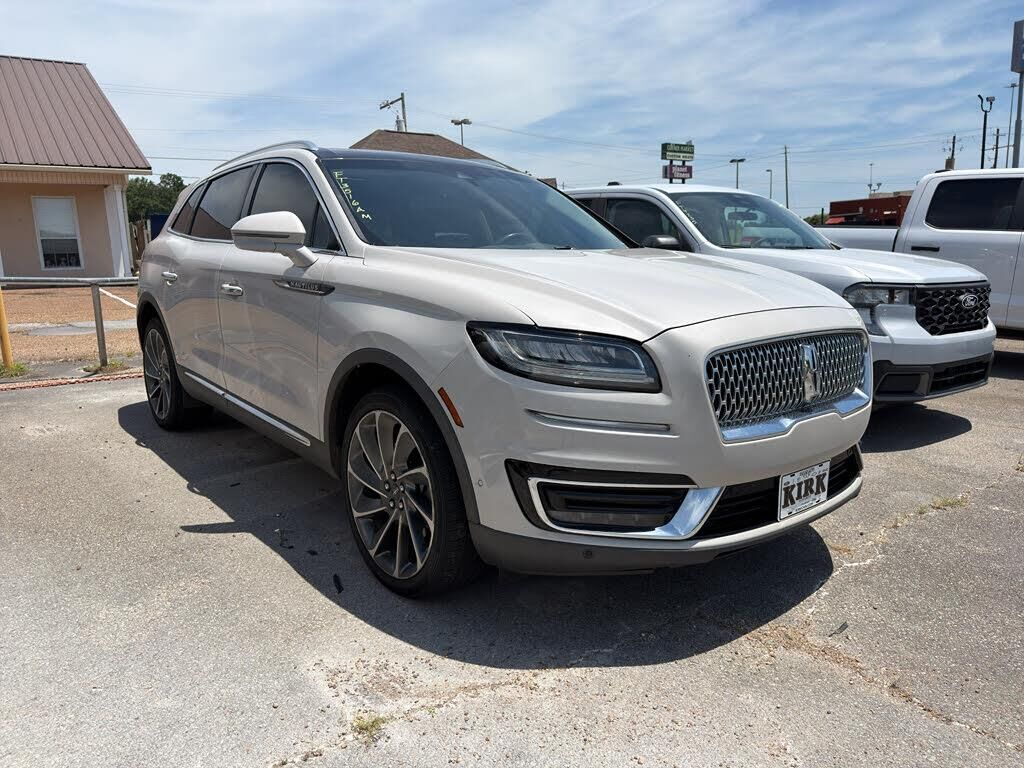 2020 Lincoln Nautilus Reserve — photo 1 of 27