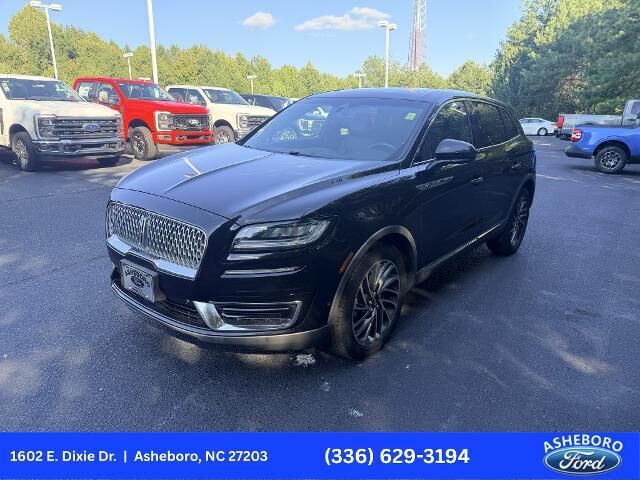 2019 Lincoln Nautilus Reserve