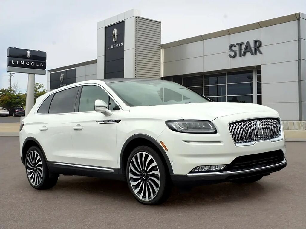 2022 Lincoln Nautilus Black Label — photo 1 of 13