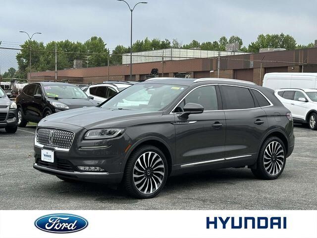 2022 Lincoln Nautilus Black Label — photo 1 of 13