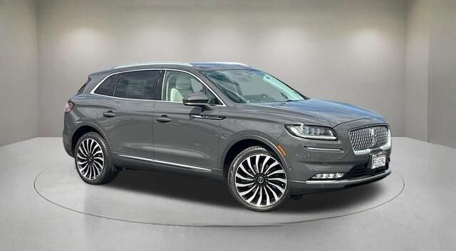 2022 Lincoln Nautilus Black Label — photo 1 of 39