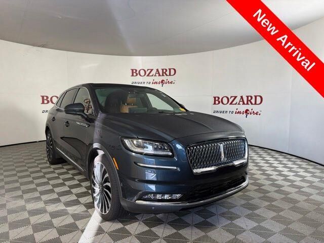 2022 Lincoln Nautilus Black Label — photo 1 of 13