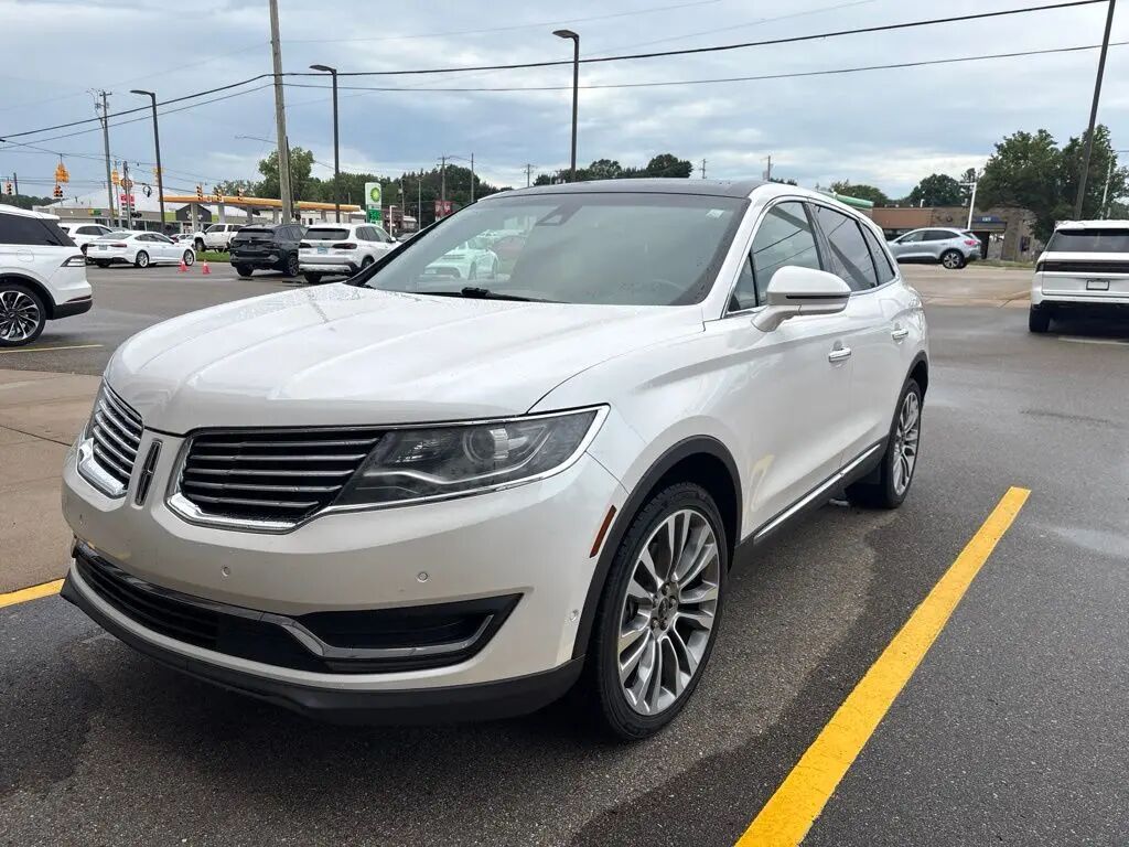 2016 Lincoln MKX Reserve — photo 1 of 12