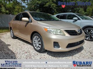 2013 Toyota Corolla LE — photo 1 of 1