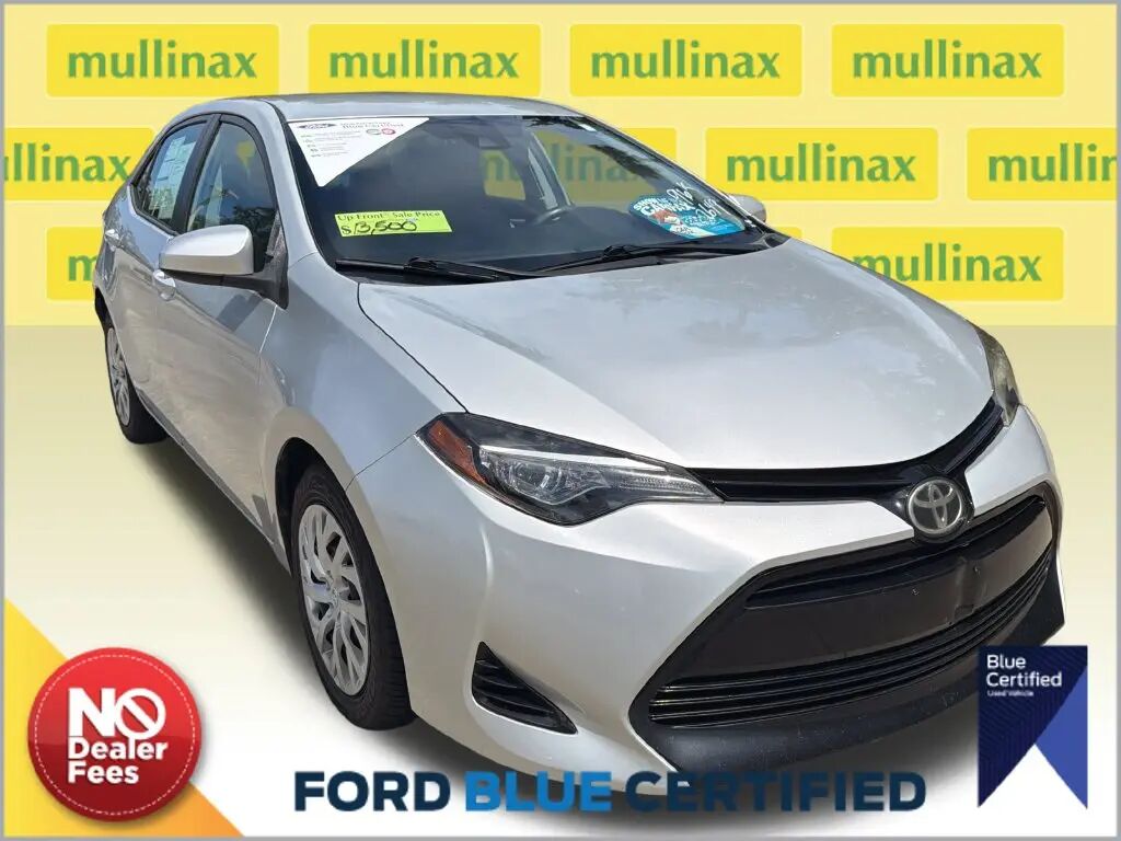 2017 Toyota Corolla LE — photo 1 of 13