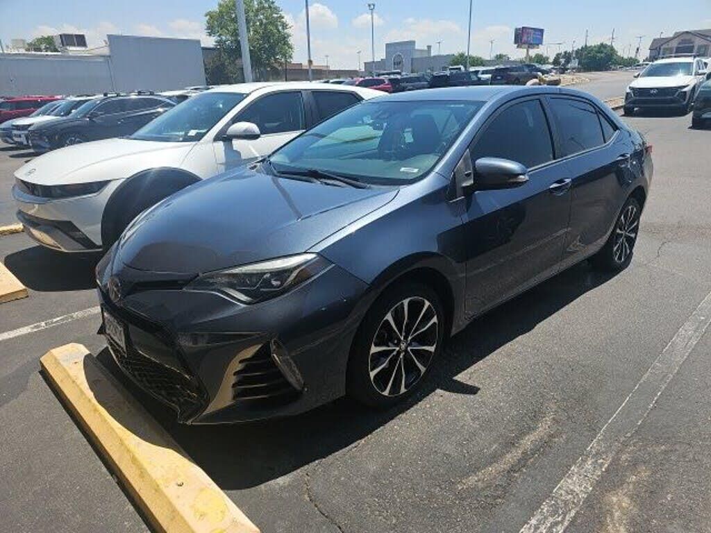 2017 Toyota Corolla SE — photo 1 of 20