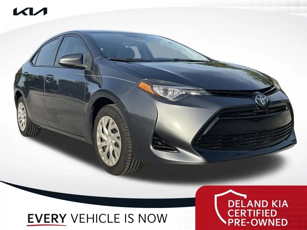 2017 Toyota Corolla LE — photo 1 of 13