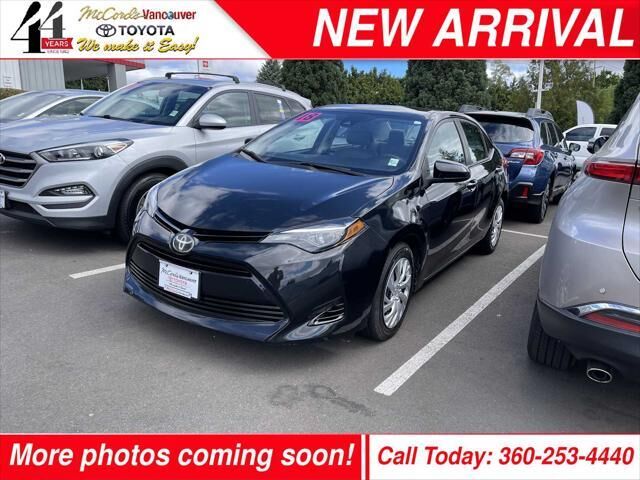 2018 Toyota Corolla LE — photo 1 of 1