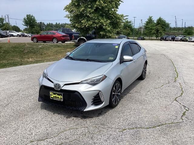 2017 Toyota Corolla SE — photo 1 of 9