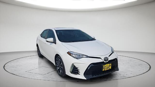 2017 Toyota Corolla SE — photo 1 of 26