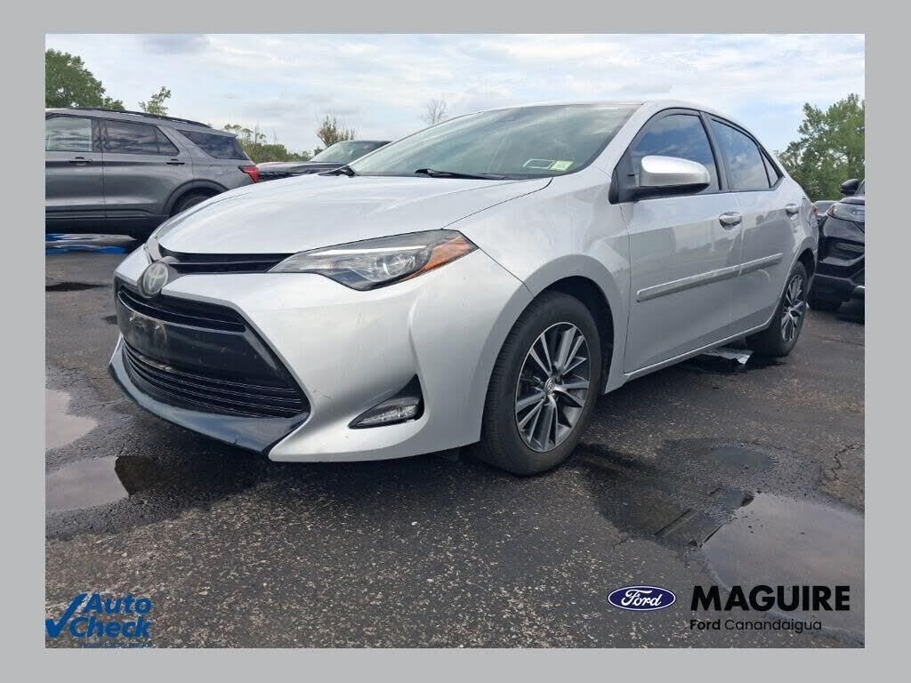 2019 Toyota Corolla LE — photo 1 of 1