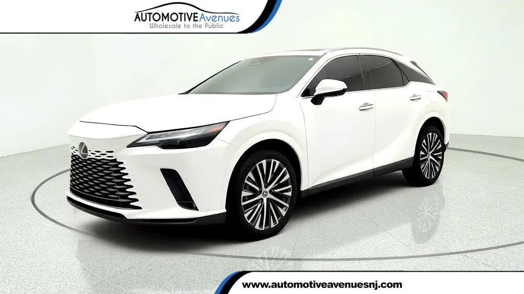 2023 Lexus RX 350 Base — photo 1 of 26