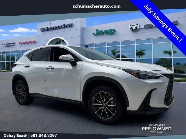 2025 Lexus NX 250 Premium — photo 1 of 4