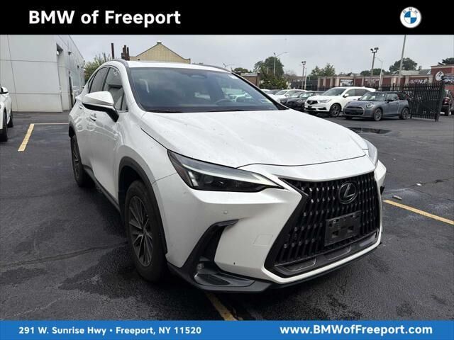 2022 Lexus NX 350 Premium — photo 1 of 6