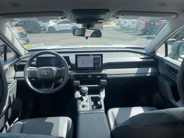 2026 Toyota RAV4 LE — photo 1 of 12