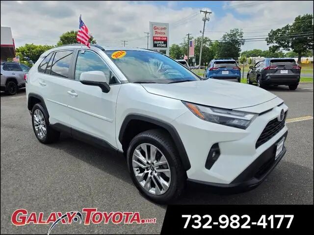 2024 Toyota RAV4 XLE Premium — photo 1 of 13