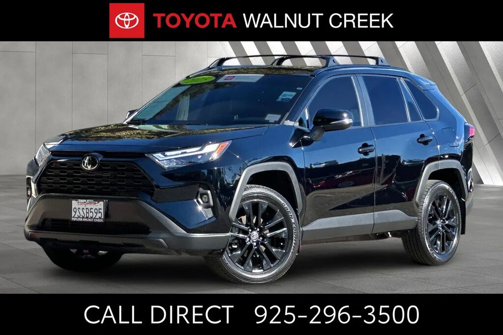 2025 Toyota RAV4 XLE Premium — photo 1 of 13