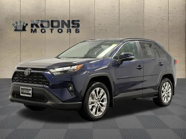 2025 Toyota RAV4 XLE Premium