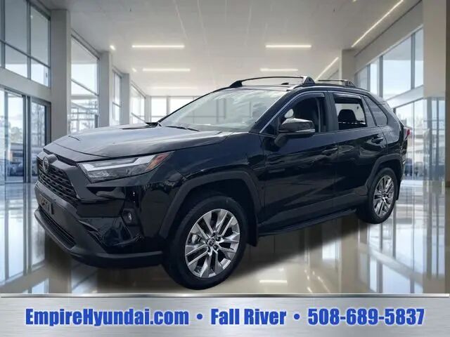 2025 Toyota RAV4 XLE Premium