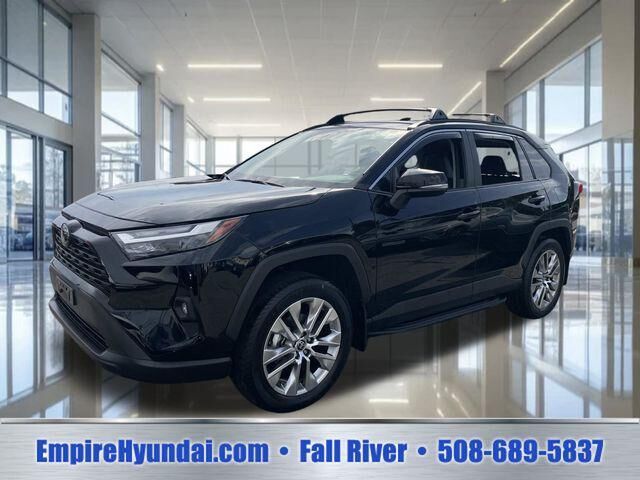 2025 Toyota RAV4 XLE Premium — photo 1 of 13