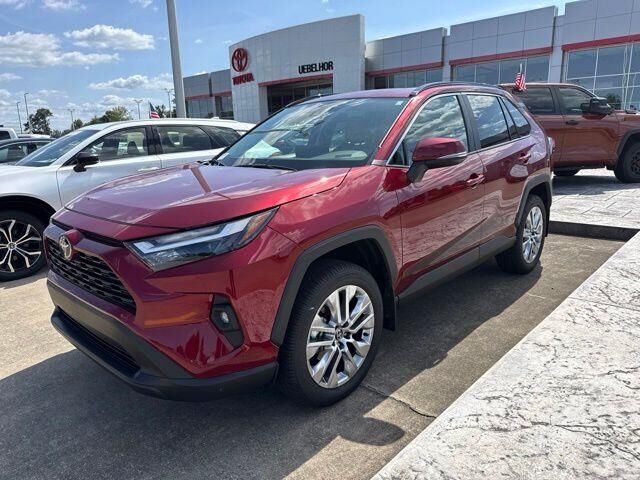 2025 Toyota RAV4 XLE Premium — photo 1 of 13
