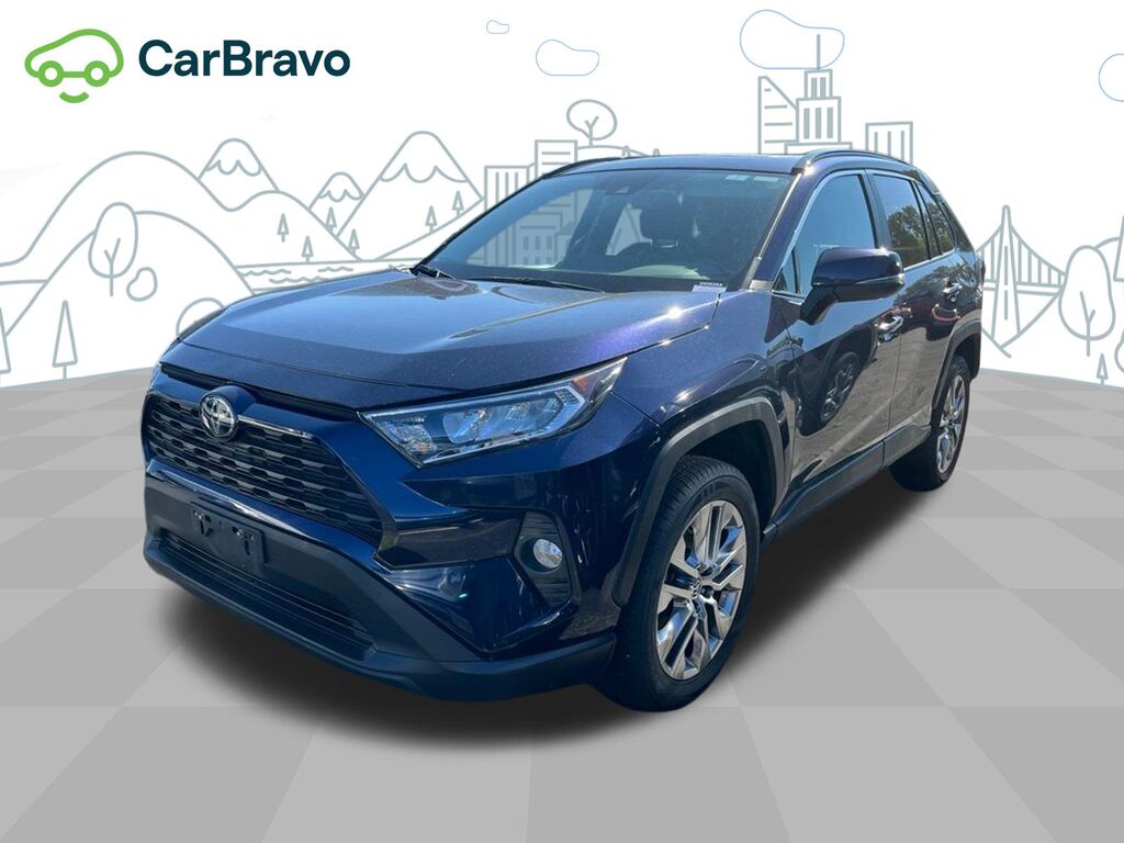 2021 Toyota RAV4 XLE Premium — photo 1 of 6