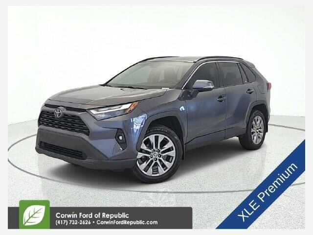 2022 Toyota RAV4 XLE Premium