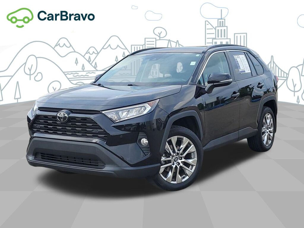 2021 Toyota RAV4 XLE Premium — photo 1 of 7