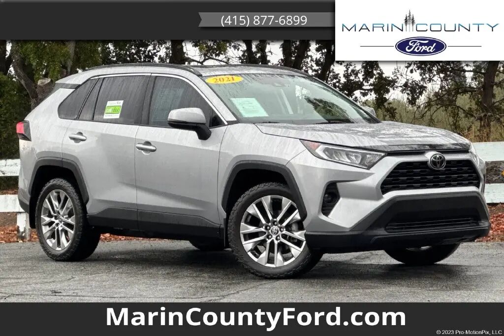 2021 Toyota RAV4 XLE Premium — photo 1 of 13