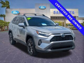 2022 Toyota RAV4 Hybrid XLE Premium