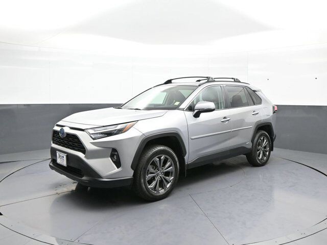 2024 Toyota RAV4 XLE Premium