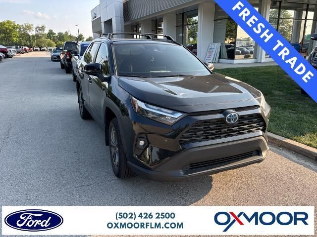 2024 Toyota RAV4 Hybrid XLE Premium