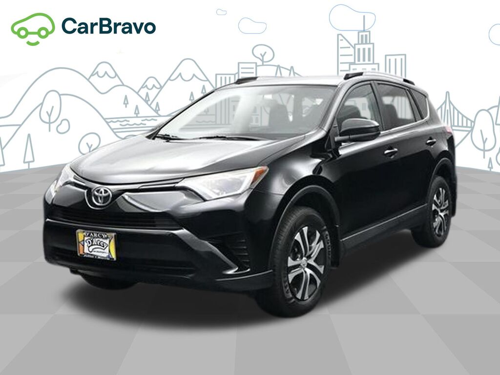2016 Toyota RAV4 LE — photo 1 of 6