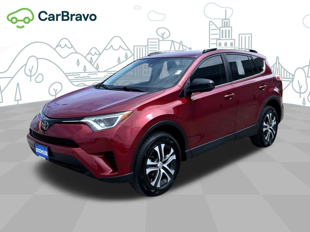 2018 Toyota RAV4 LE — photo 1 of 7