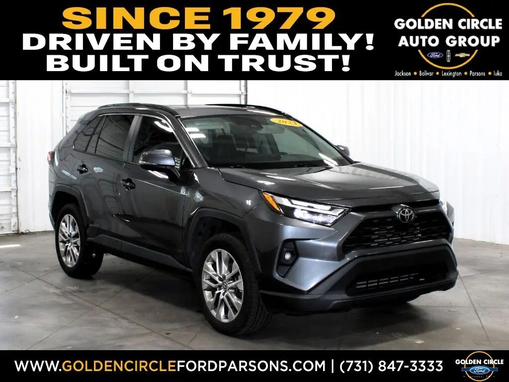 2023 Toyota RAV4 XLE Premium — photo 1 of 11
