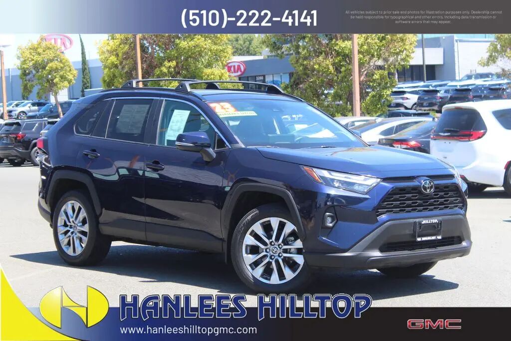 2023 Toyota RAV4 XLE Premium — photo 1 of 13