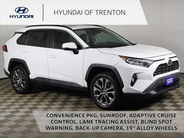 2020 Toyota RAV4 XLE Premium