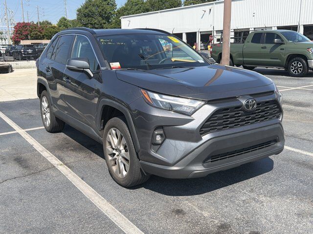2022 Toyota RAV4 XLE Premium