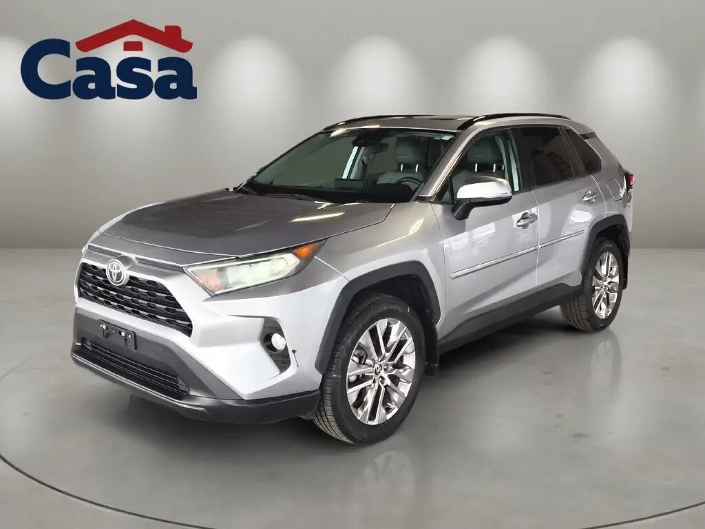 2021 Toyota RAV4 XLE Premium — photo 1 of 13
