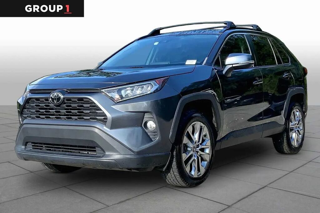 2021 Toyota RAV4 XLE Premium — photo 1 of 25