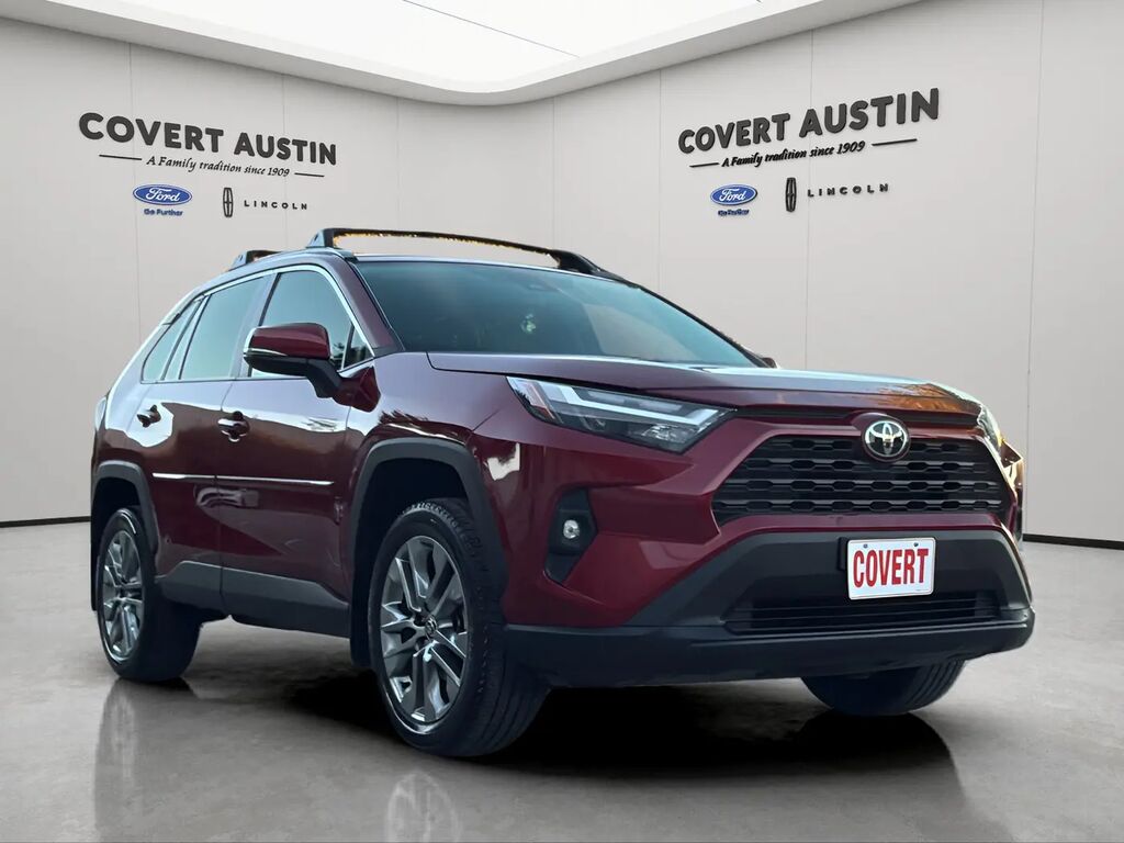 2024 Toyota RAV4 XLE Premium — photo 1 of 13