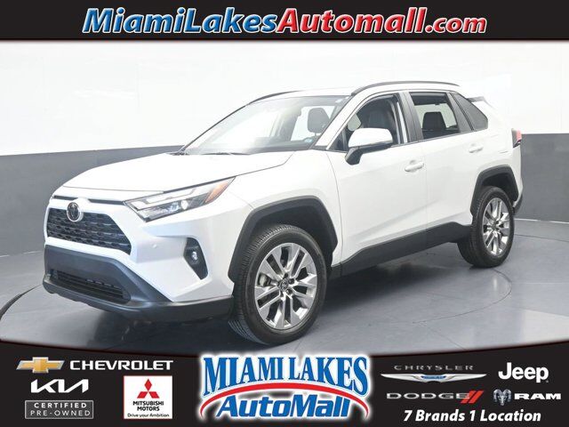 2025 Toyota RAV4 XLE Premium