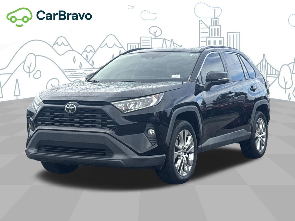 2020 Toyota RAV4 XLE Premium — photo 1 of 7